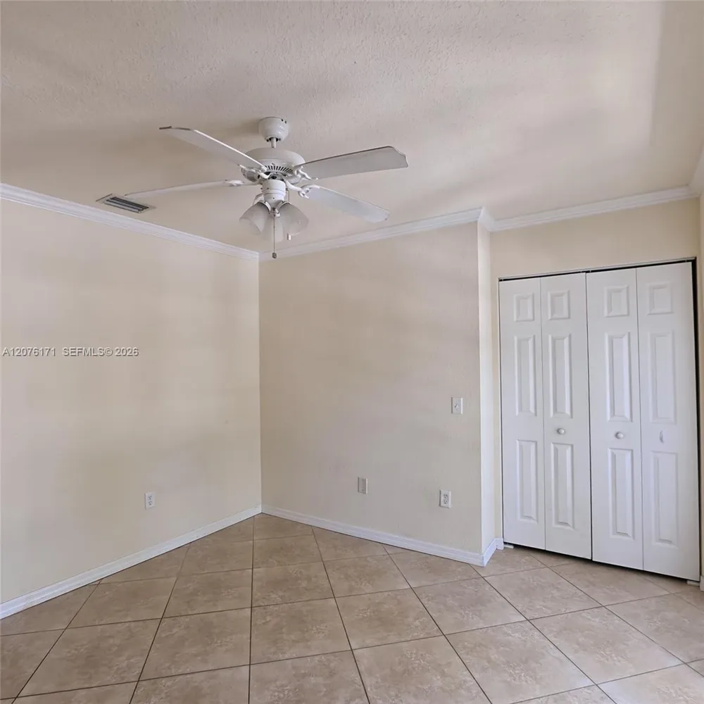 1000 Palm Trl #8 Delray Beach, FL 33483