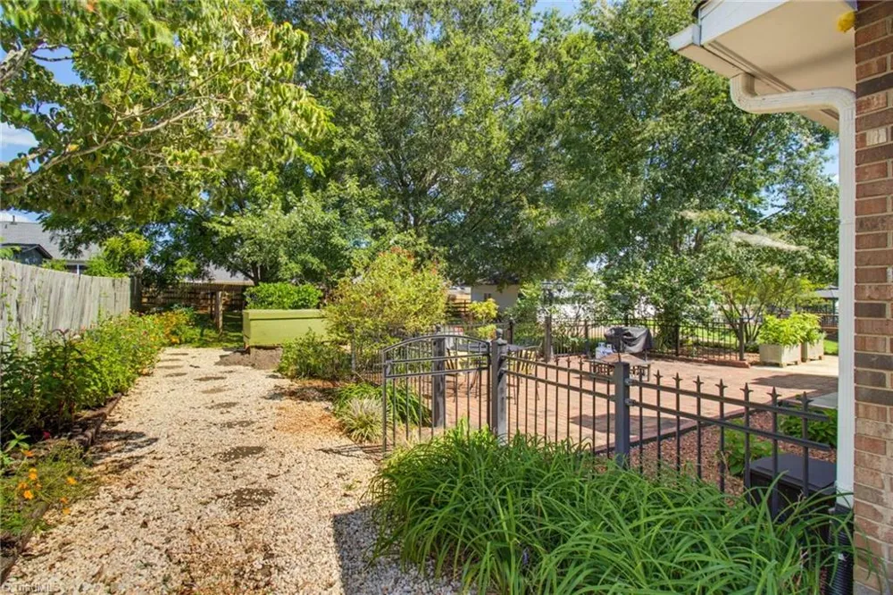 4061 Arden Street Clemmons, NC 27012