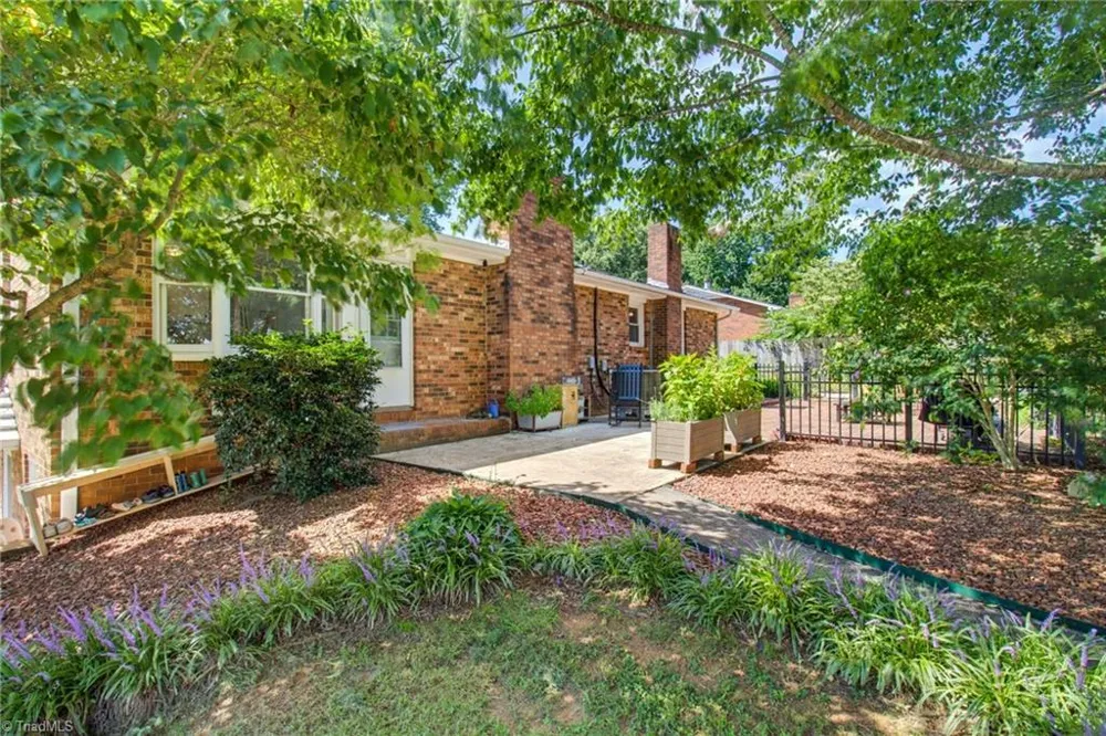 4061 Arden Street Clemmons, NC 27012