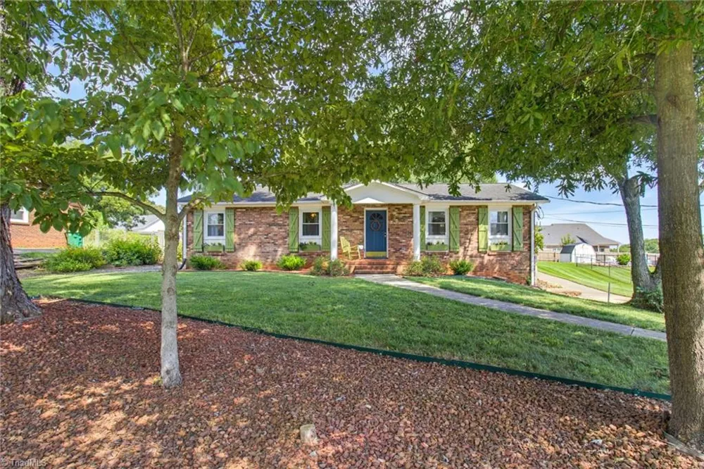 4061 Arden Street Clemmons, NC 27012
