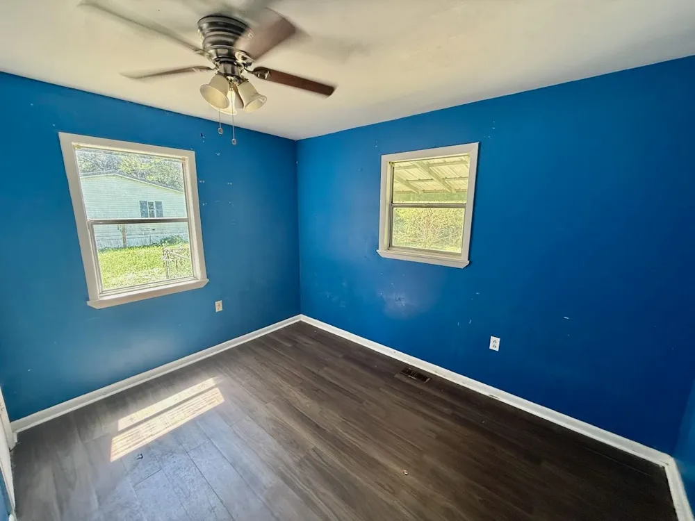 108 Oakwood Dr Huntland, TN 37345