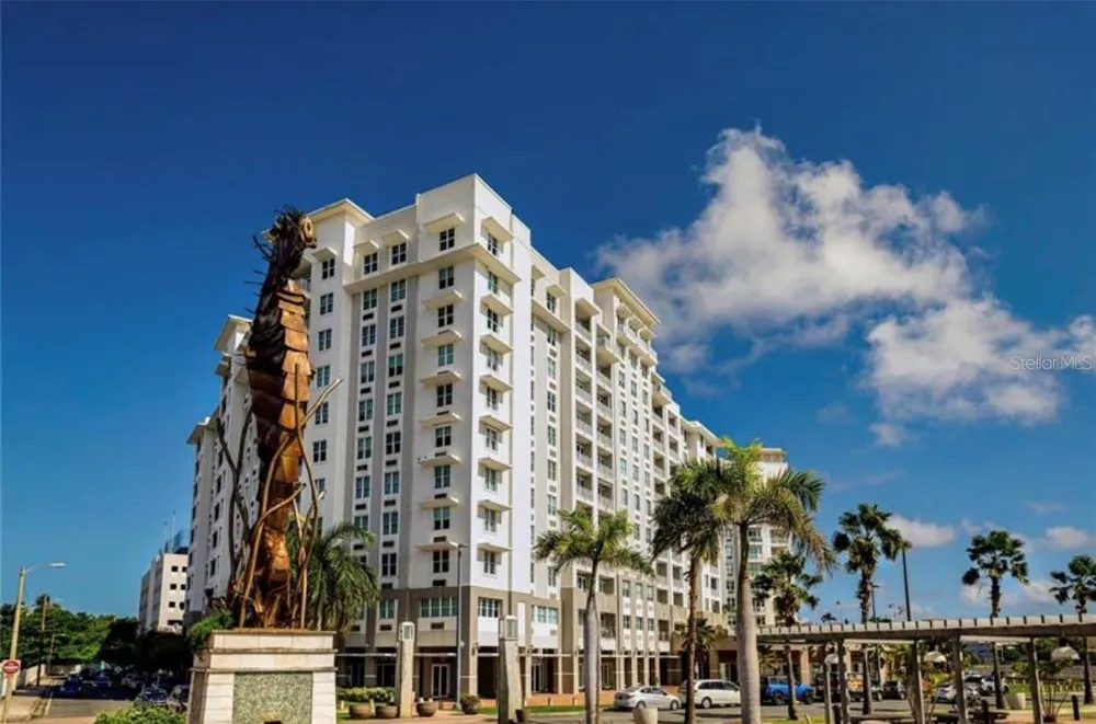 100 DEL MUELLE #1301 San Juan, PR 00901