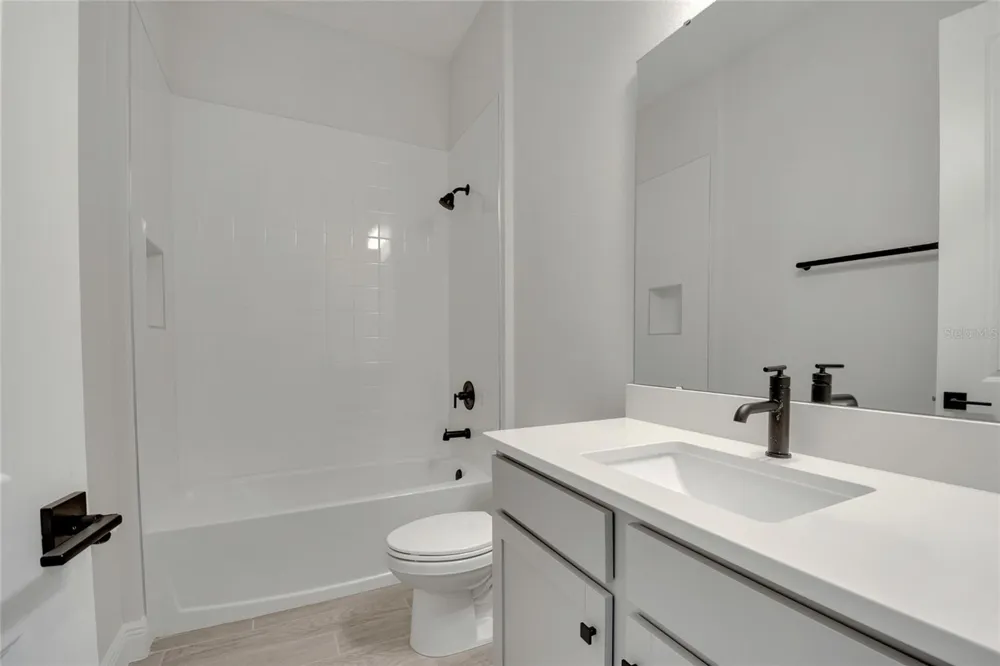 19062 BLUELEAF STREET Orlando, FL 32827