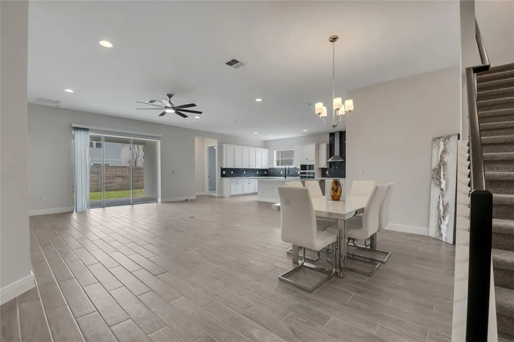 19062 BLUELEAF STREET Orlando, FL 32827