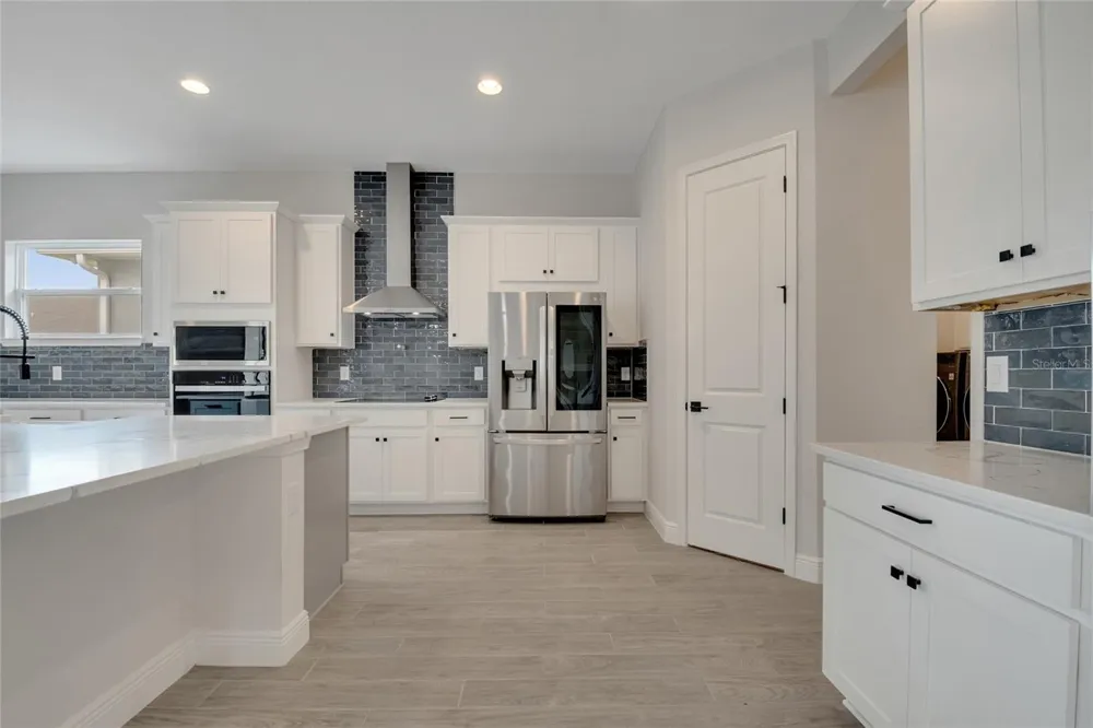 19062 BLUELEAF STREET Orlando, FL 32827