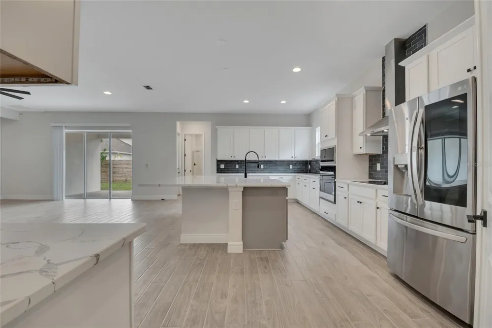 19062 BLUELEAF STREET Orlando, FL 32827