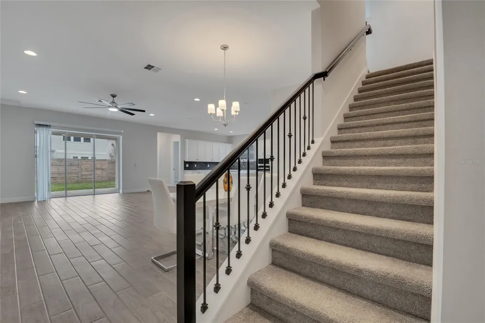 19062 BLUELEAF STREET Orlando, FL 32827