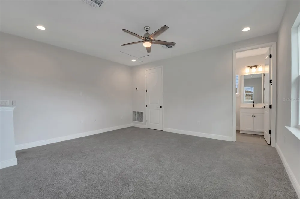 19062 BLUELEAF STREET Orlando, FL 32827