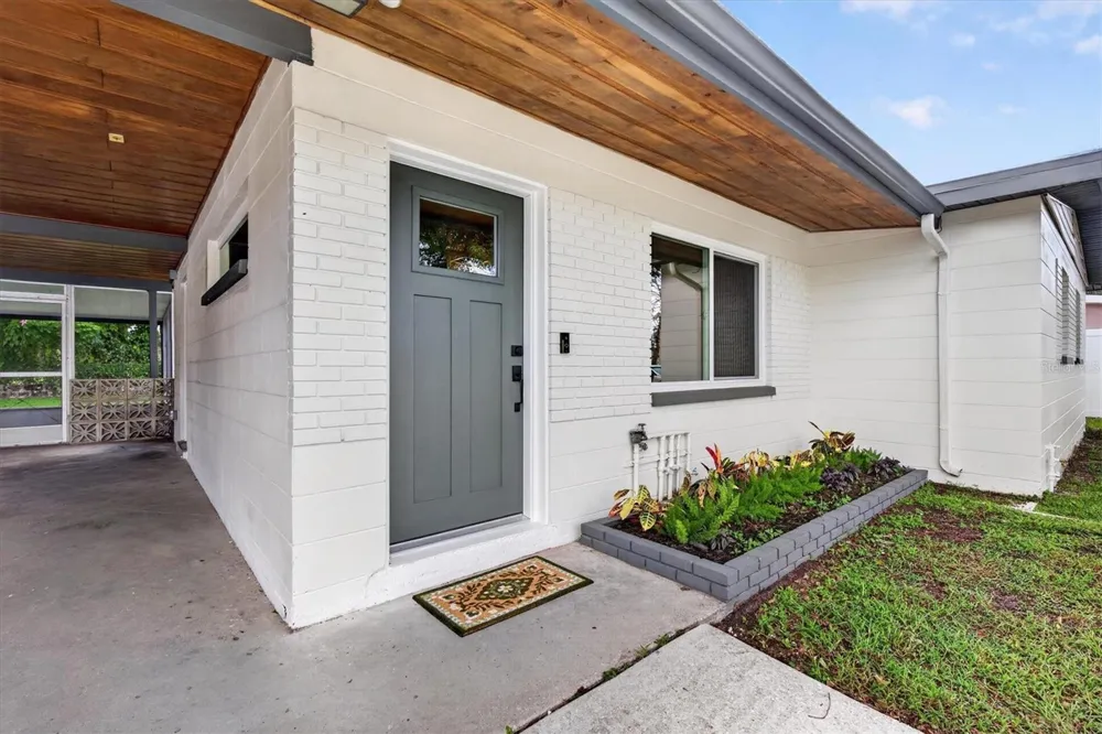 5305 E 98TH AVENUE Temple Terrace, FL 33617