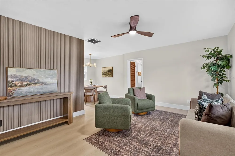 5305 E 98TH AVENUE Temple Terrace, FL 33617