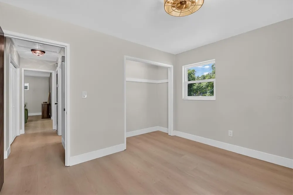 5305 E 98TH AVENUE Temple Terrace, FL 33617