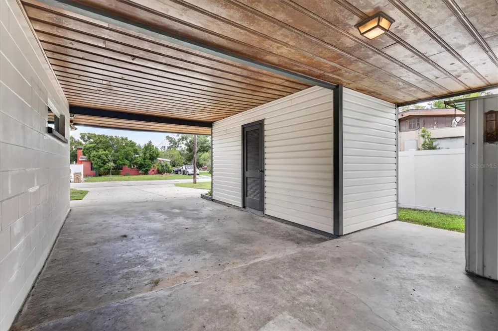 5305 E 98TH AVENUE Temple Terrace, FL 33617
