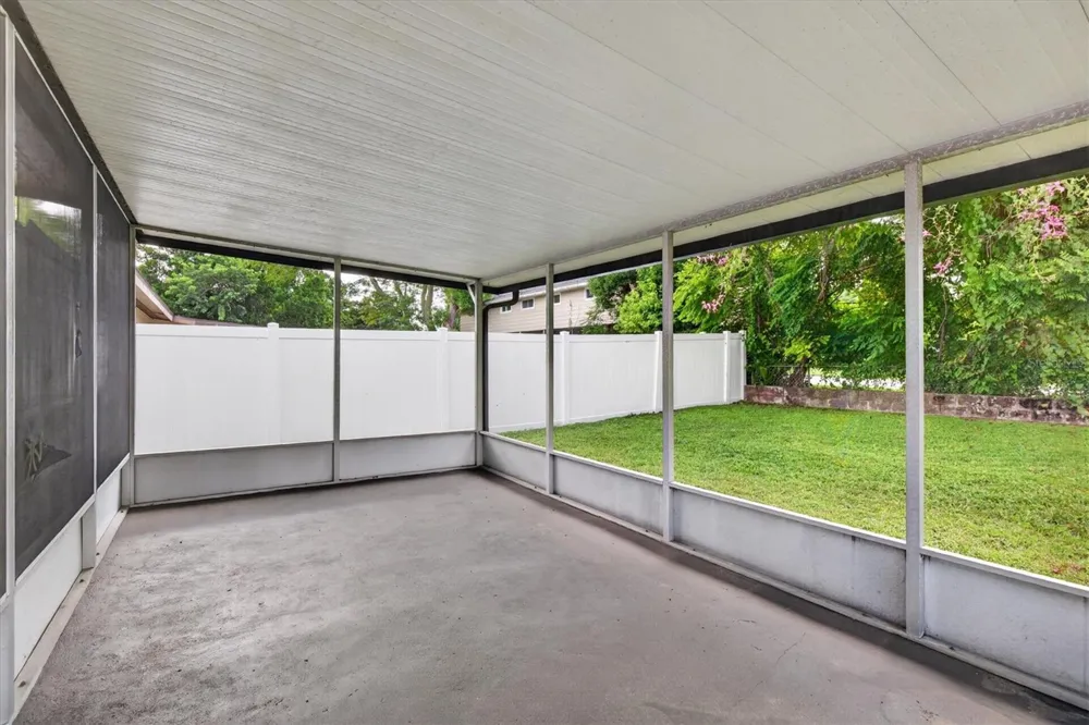 5305 E 98TH AVENUE Temple Terrace, FL 33617