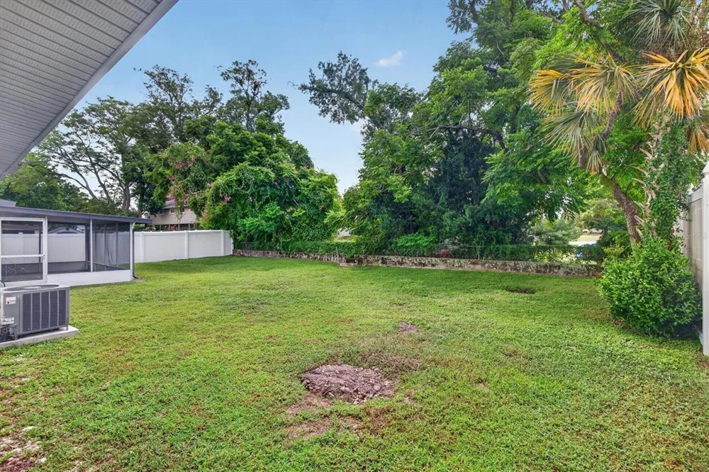 5305 E 98TH AVENUE Temple Terrace, FL 33617