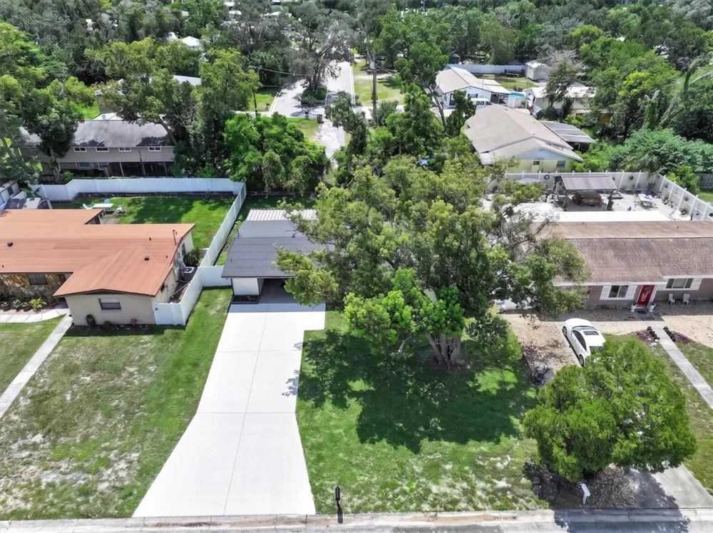 5305 E 98TH AVENUE Temple Terrace, FL 33617