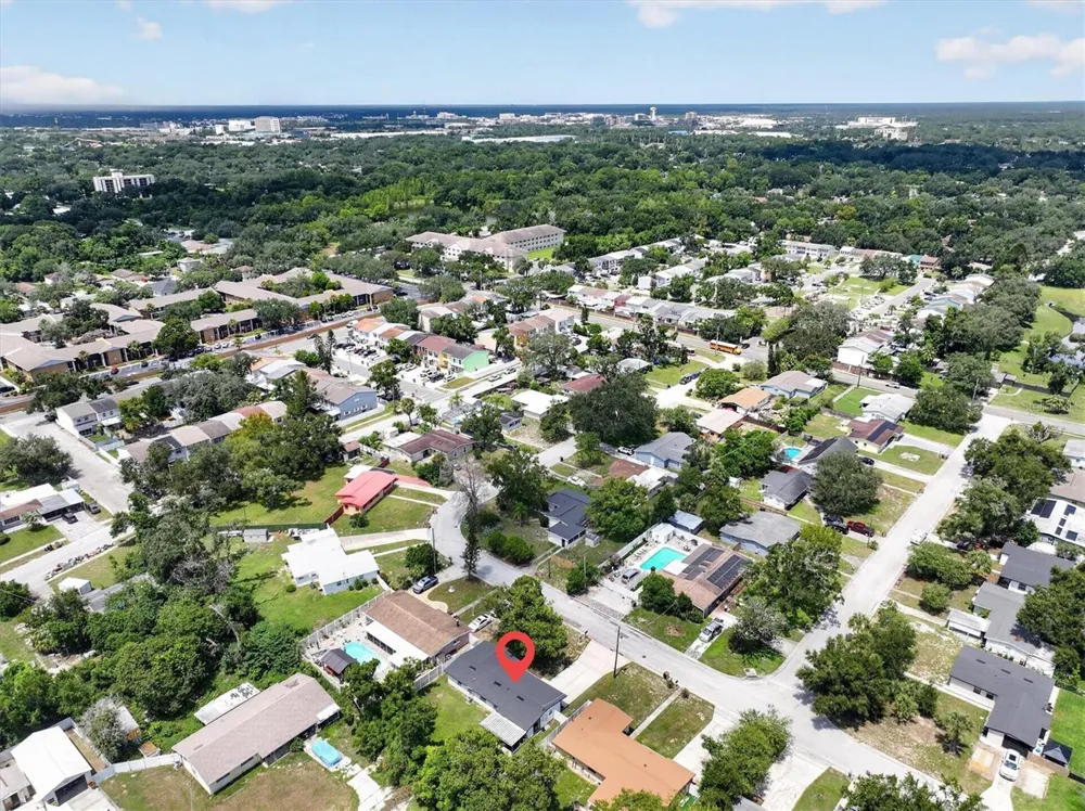5305 E 98TH AVENUE Temple Terrace, FL 33617