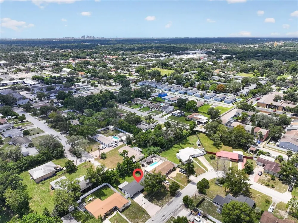 5305 E 98TH AVENUE Temple Terrace, FL 33617