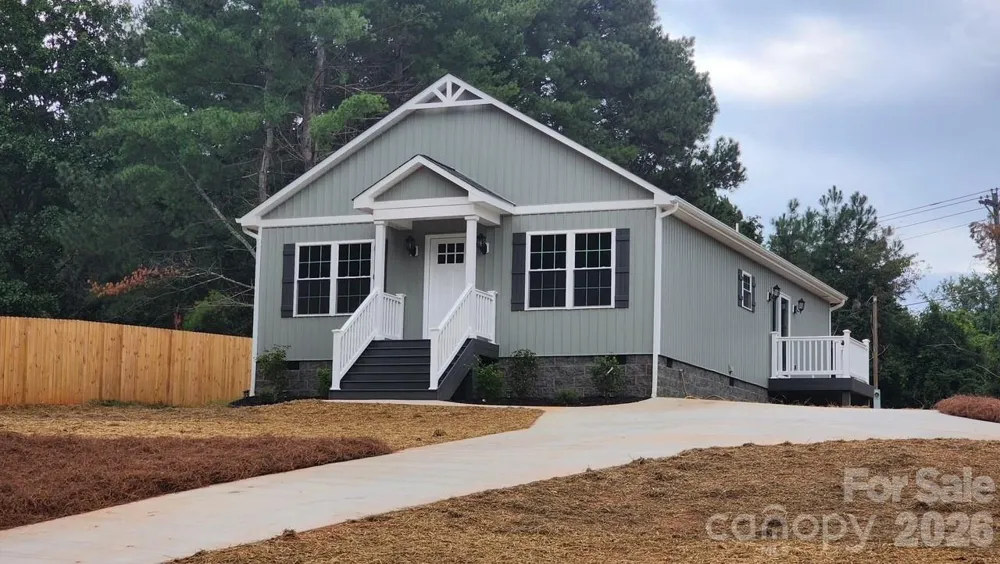 405 Falls Avenue Granite Falls, NC 28630