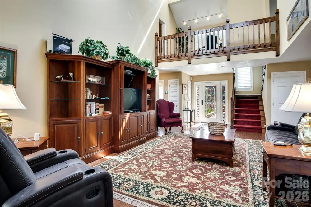 82 Avisco Road Robbinsville, NC 28771