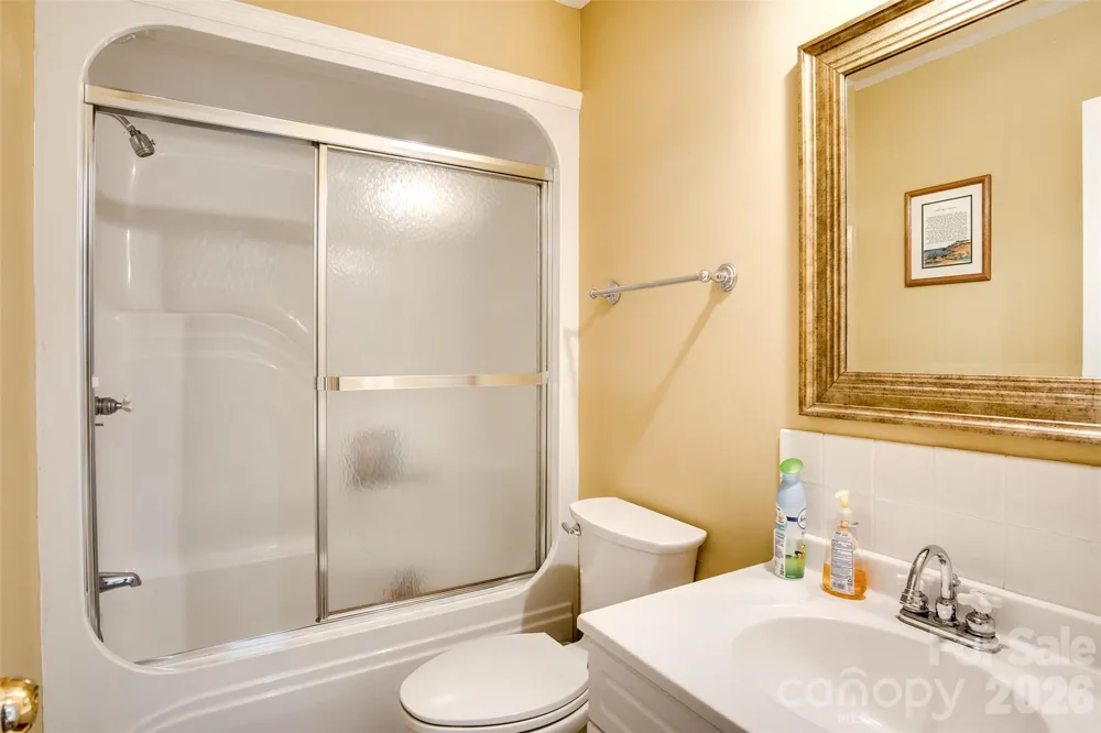 82 Avisco Road Robbinsville, NC 28771