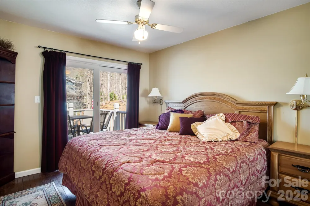 82 Avisco Road Robbinsville, NC 28771