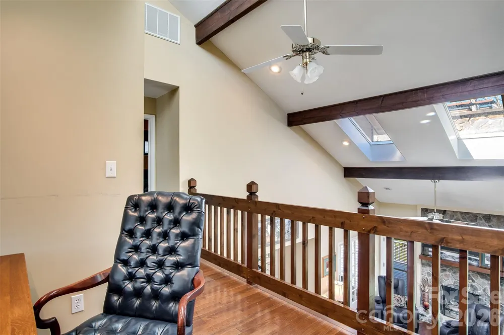 82 Avisco Road Robbinsville, NC 28771
