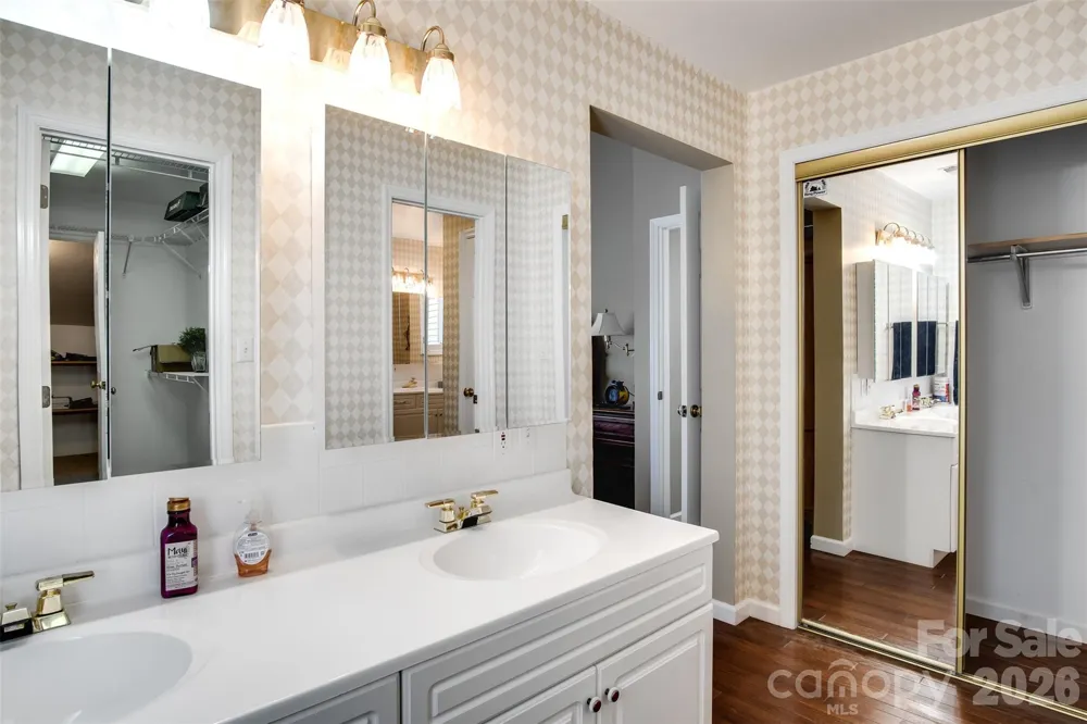 82 Avisco Road Robbinsville, NC 28771