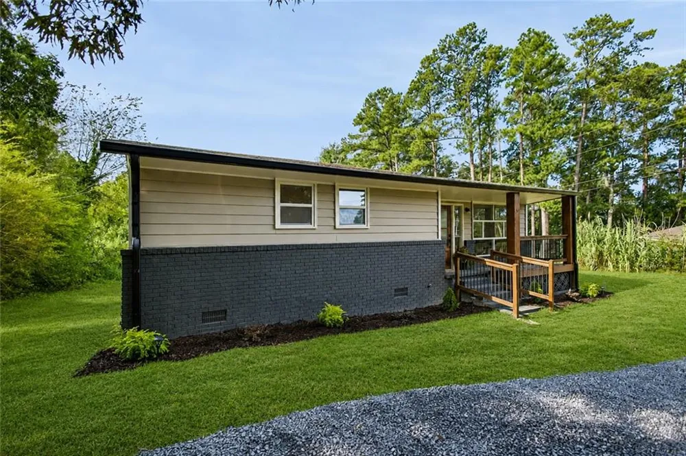 232 Tuck Street Cedartown, GA 30125