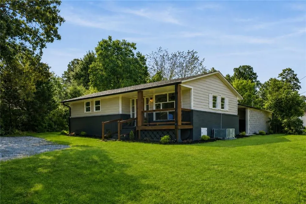 232 Tuck Street Cedartown, GA 30125