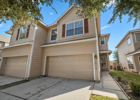2911 Hackamore Hollow Lane