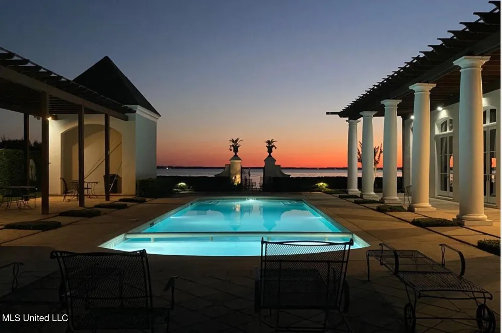 152 Peninsula Drive Brandon, MS 39047
