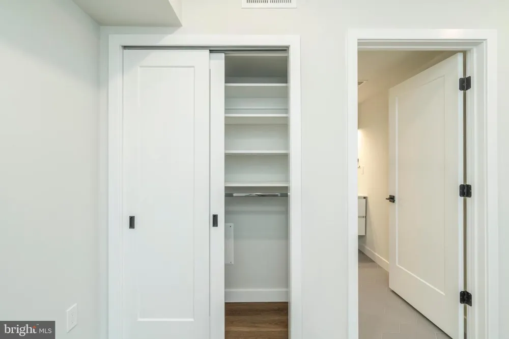 1102 GERMANTOWN AVENUE #204 Philadelphia, PA 19123