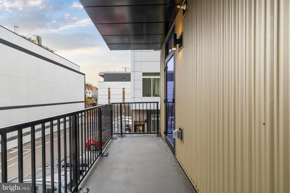 1102 GERMANTOWN AVENUE #204 Philadelphia, PA 19123