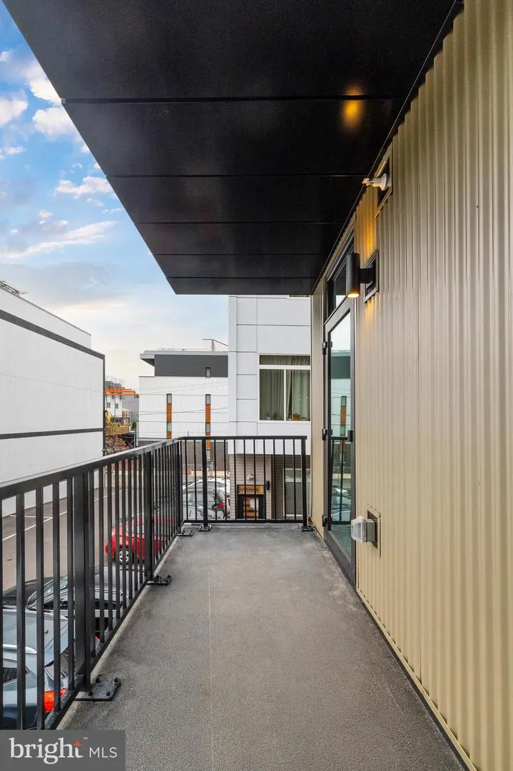 1102 GERMANTOWN AVENUE #204 Philadelphia, PA 19123