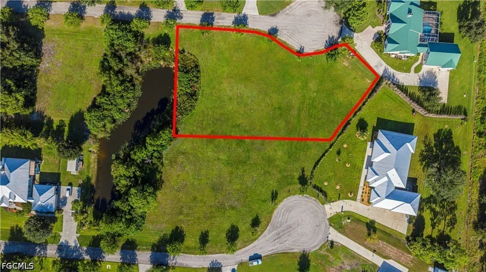 Creek Bridge Court Alva, FL 33920