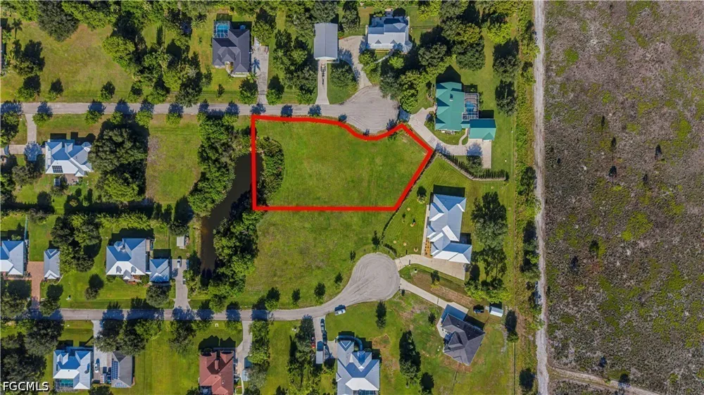 Creek Bridge Court Alva, FL 33920
