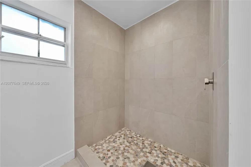 6352 SW 112th Pl Miami, FL 33173