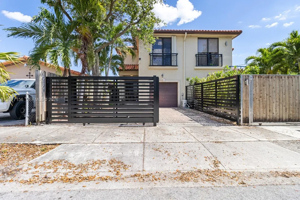 1211 SW 14th Ave #1211 Miami, FL 33135