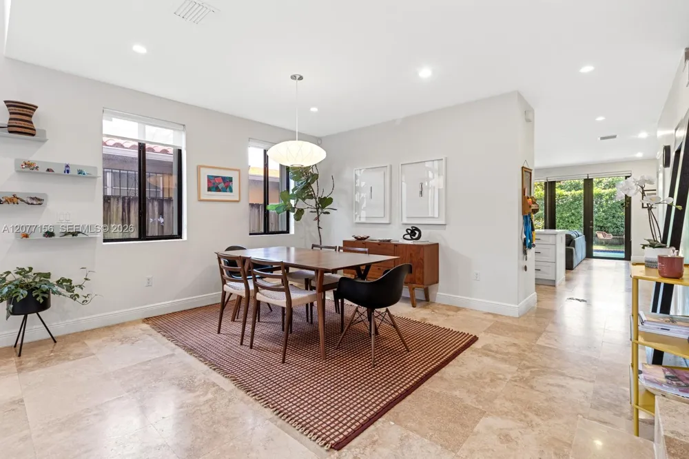 1211 SW 14th Ave #1211 Miami, FL 33135