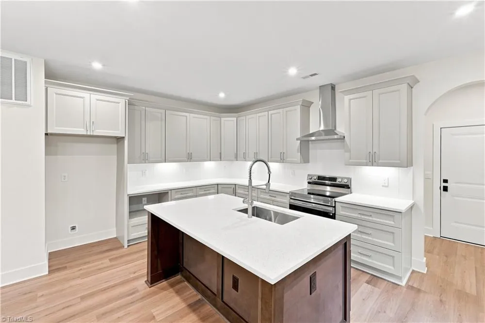 211 Gilmer Street Burlington, NC 27217