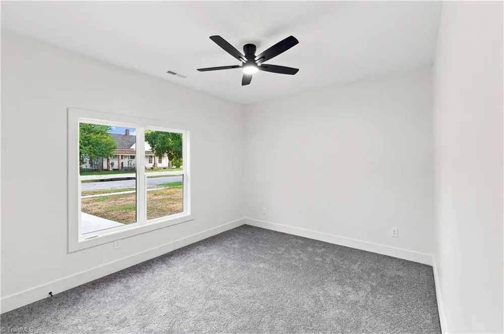211 Gilmer Street Burlington, NC 27217