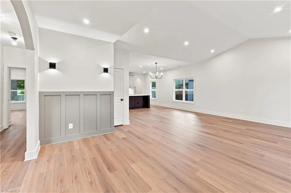 211 Gilmer Street Burlington, NC 27217