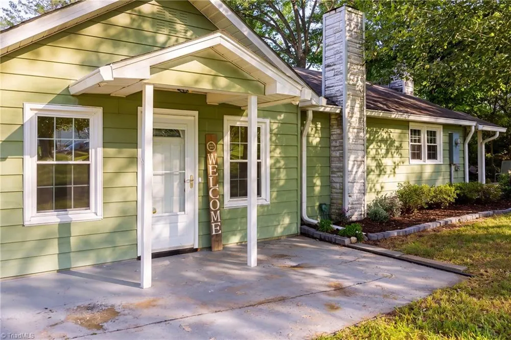 2707 Nelson Farm Road Greensboro, NC 27406