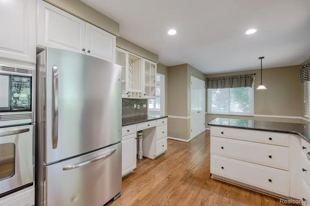 1050 Top View Road Bloomfield Hills City, MI 48304