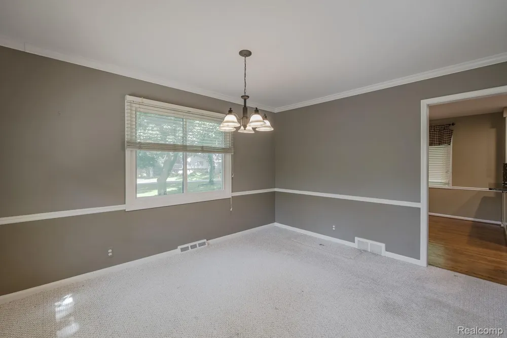1050 Top View Road Bloomfield Hills City, MI 48304