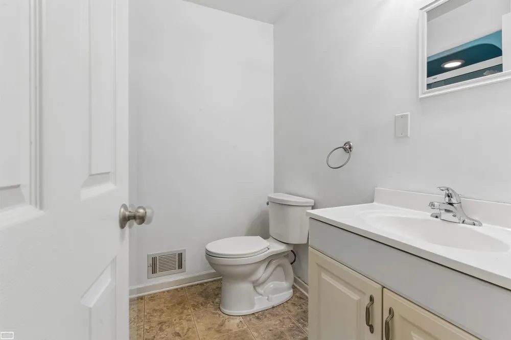 37816 Winkler Street Harrison Charter Township, MI 48045