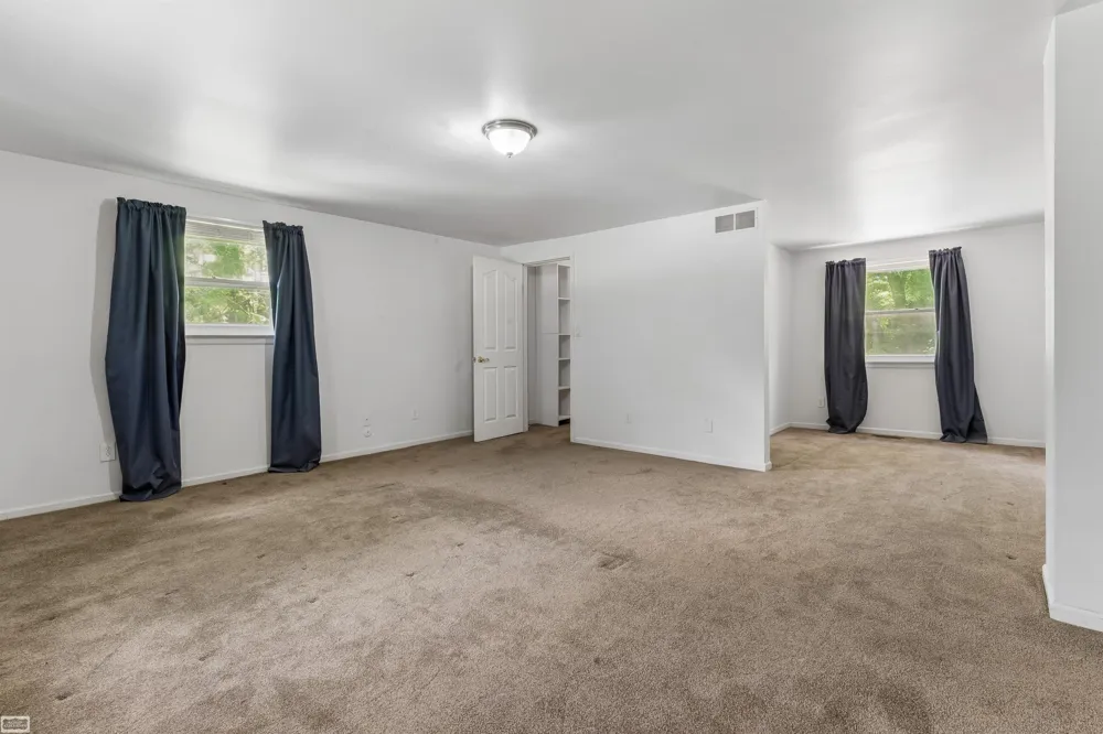 37816 Winkler Street Harrison Charter Township, MI 48045