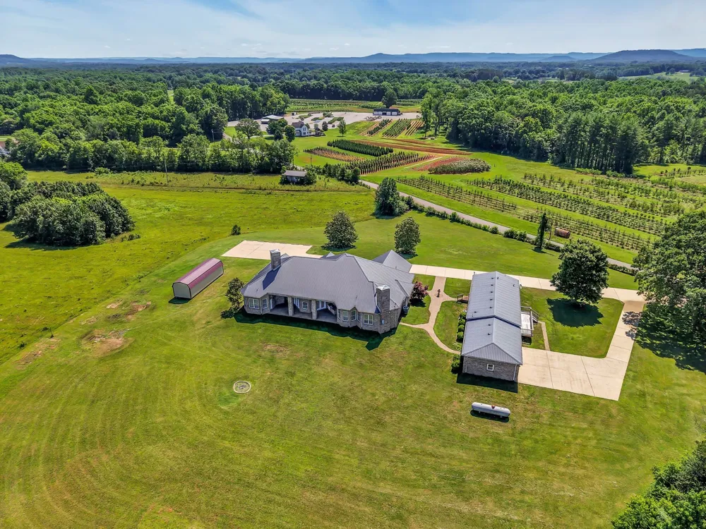 555 Randall Hitchcock Rd Rock Island, TN 38581
