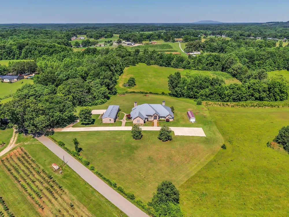 555 Randall Hitchcock Rd Rock Island, TN 38581