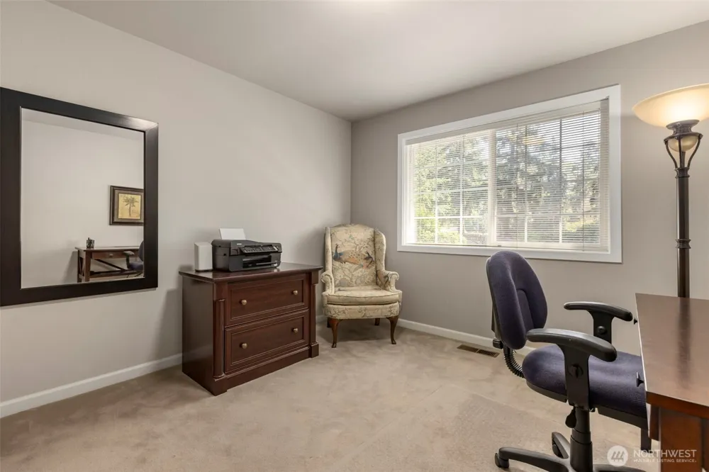 19318 SE 328th Place Kent, WA 98042